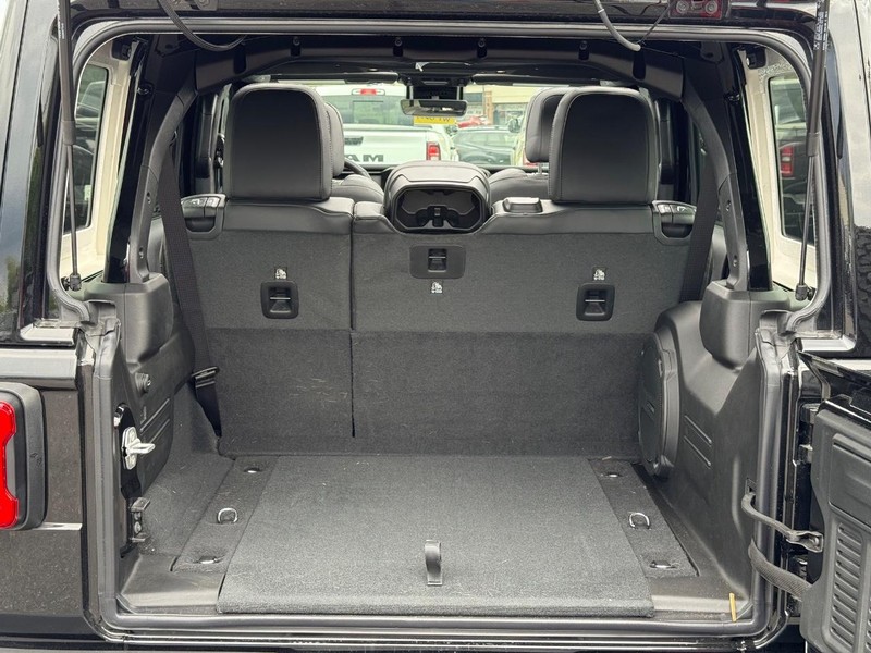 Jeep Wrangler Vehicle Image 07