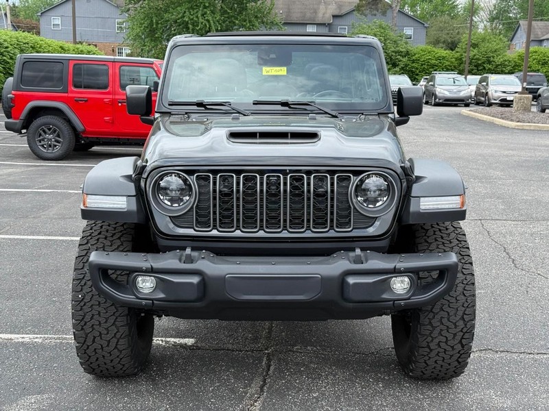 Jeep Wrangler Vehicle Image 09