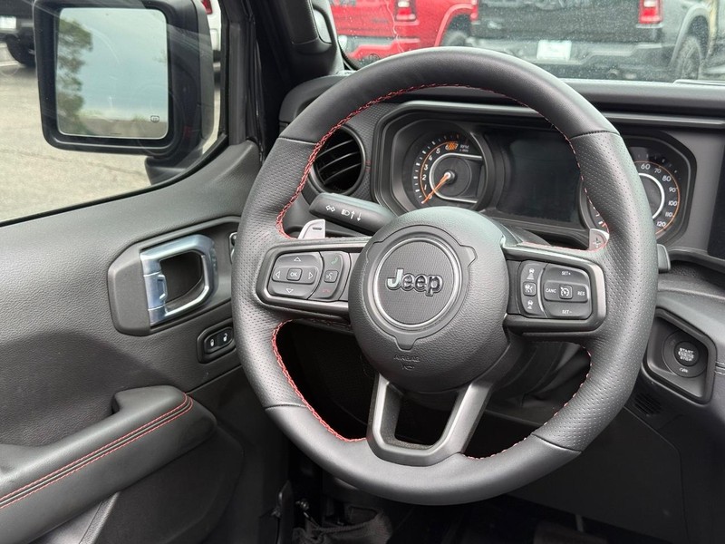 Jeep Wrangler Vehicle Image 13