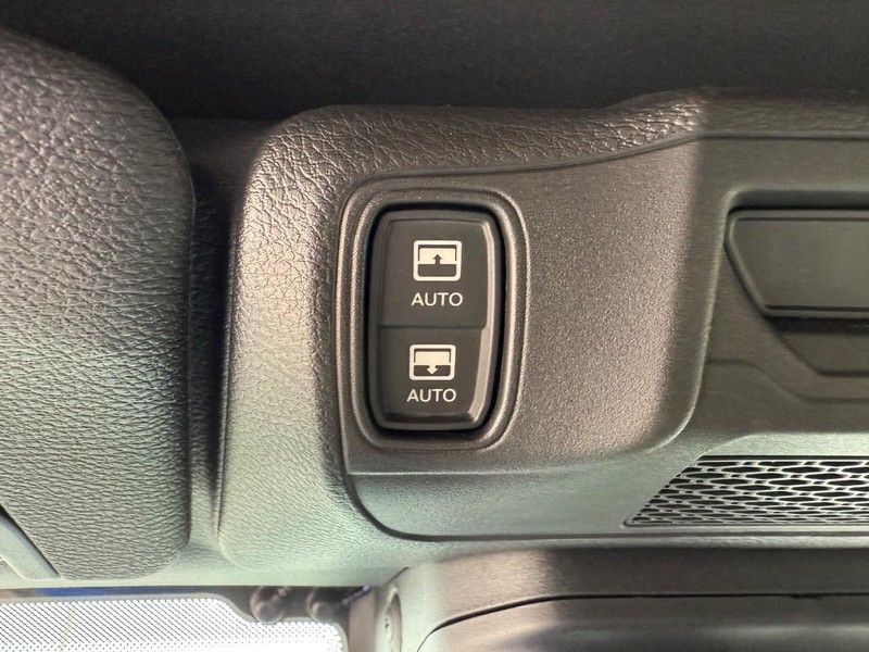 Jeep Wrangler Vehicle Image 23