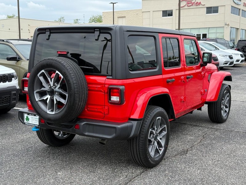 Jeep Wrangler 4xe Vehicle Image 03