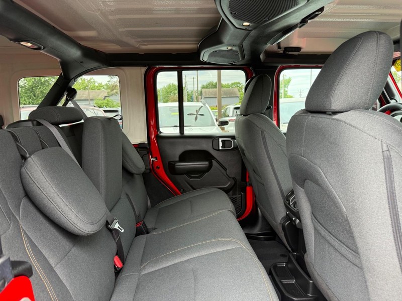 Jeep Wrangler 4xe Vehicle Image 10