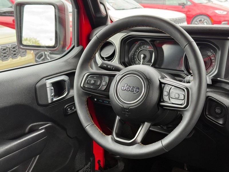 Jeep Wrangler 4xe Vehicle Image 12