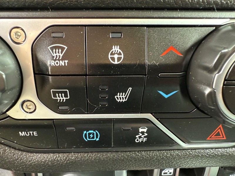 Jeep Wrangler 4xe Vehicle Image 16