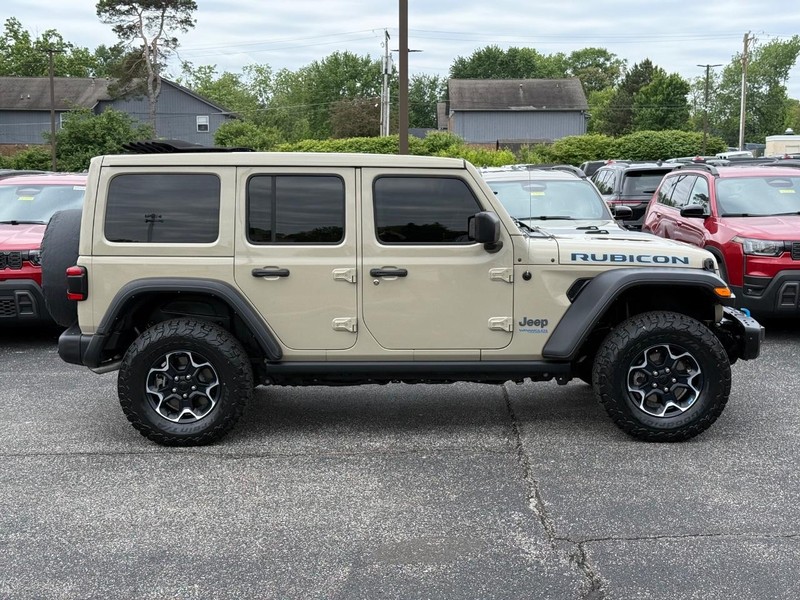 Jeep Wrangler 4xe Vehicle Image 02