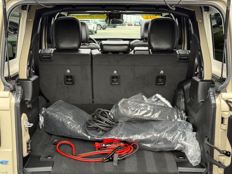 Jeep Wrangler 4xe Vehicle Image 07