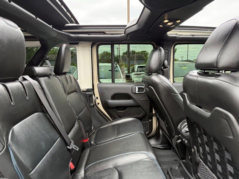 Jeep Wrangler 4xe Vehicle Image 10