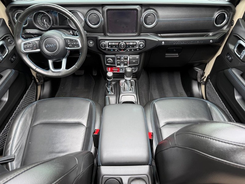 Jeep Wrangler 4xe Vehicle Image 12