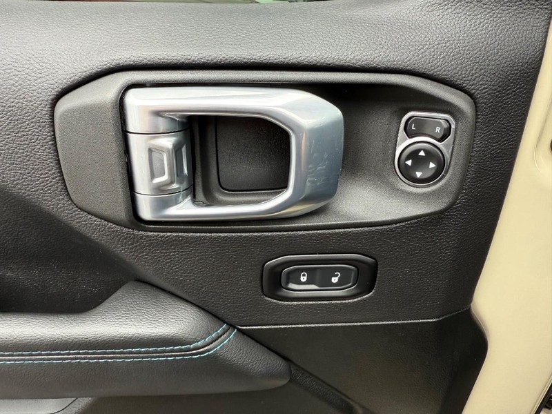 Jeep Wrangler 4xe Vehicle Image 26