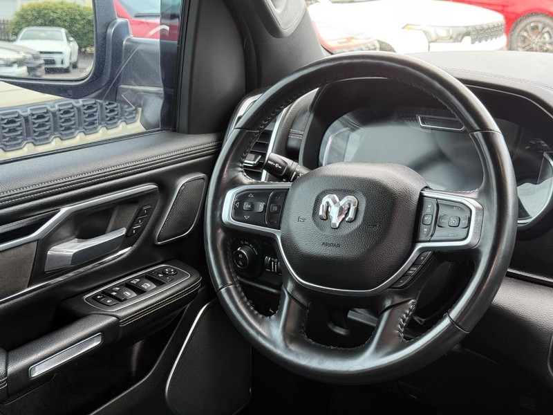 Ram 1500 Vehicle Image 12