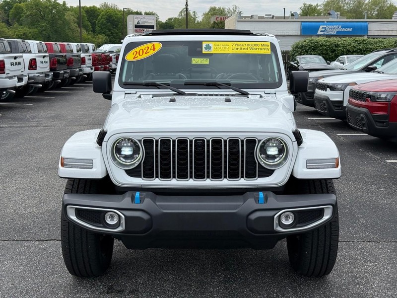 Jeep Wrangler 4xe Vehicle Image 09