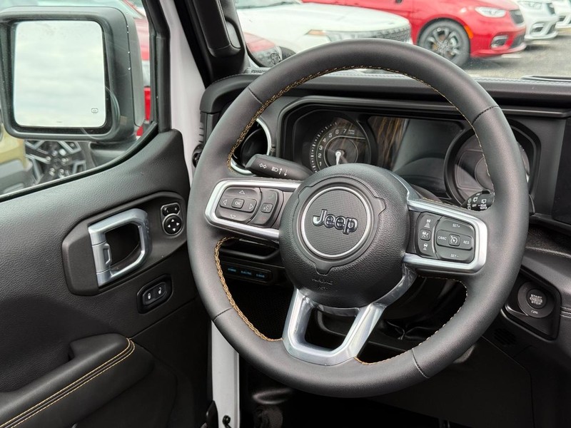 Jeep Wrangler 4xe Vehicle Image 13