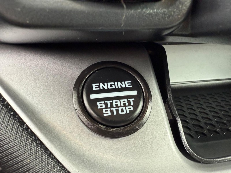 Ford Bronco Sport Vehicle Full-screen Gallery Image 15
