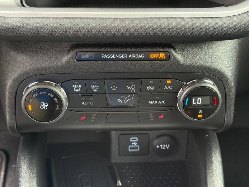 Ford Bronco Sport Vehicle Full-screen Gallery Image 19