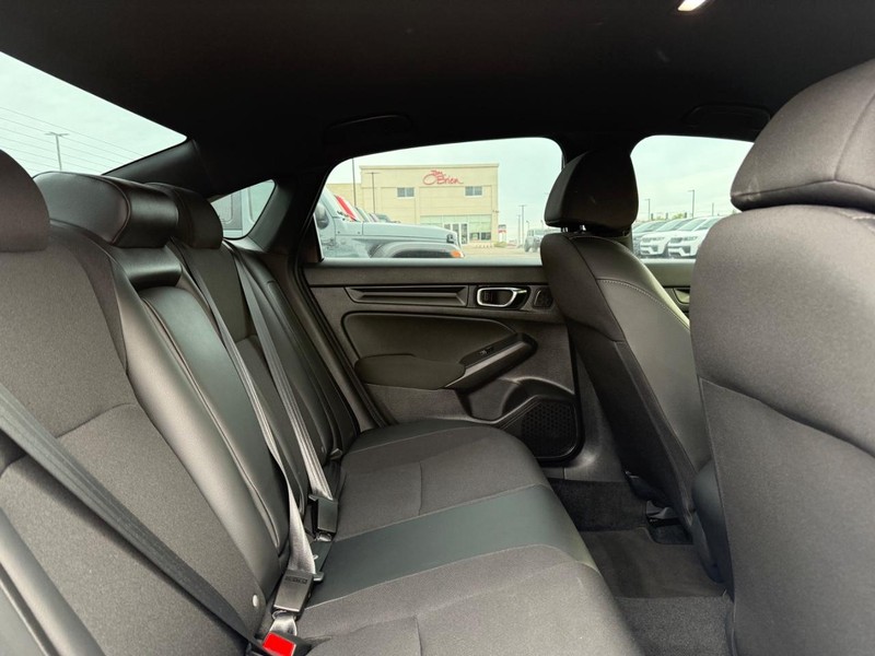 Honda Civic Sedan Vehicle Image 10
