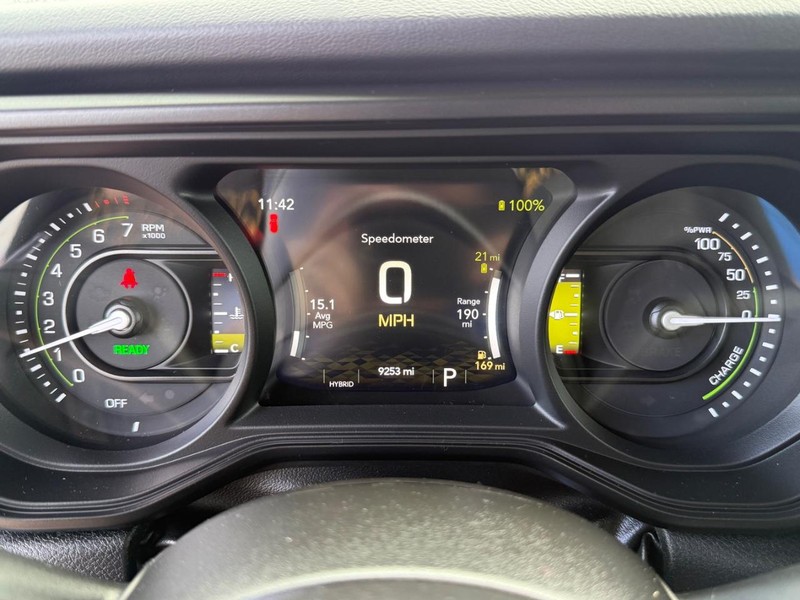 Jeep Wrangler 4xe Vehicle Image 22
