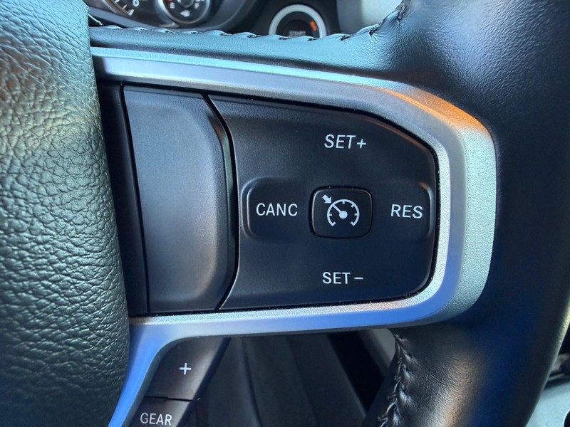 Ram 1500 Vehicle Image 14