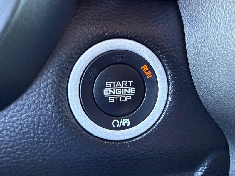 Ram 1500 Vehicle Image 15