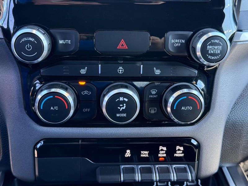 Ram 1500 Vehicle Image 19