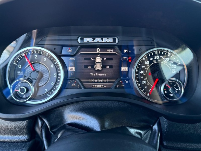 Ram 1500 Vehicle Image 22