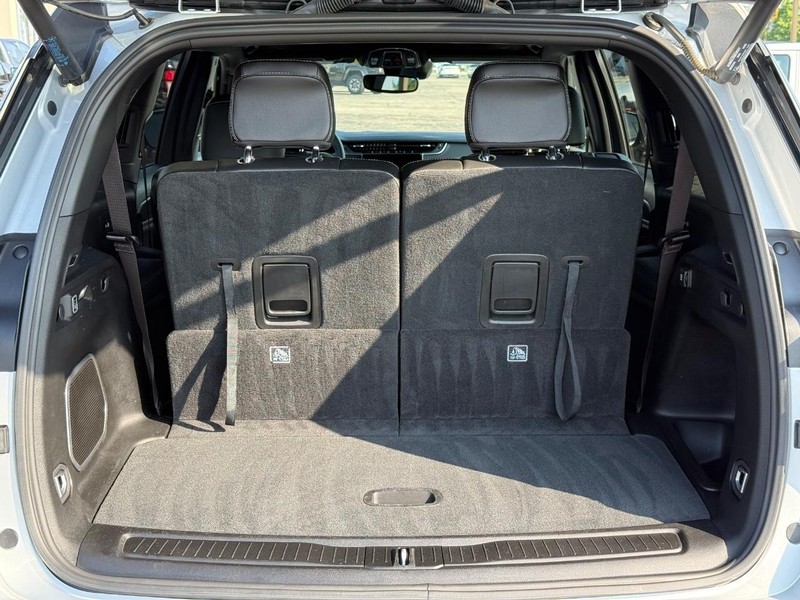 Jeep Grand Cherokee L Vehicle Image 07