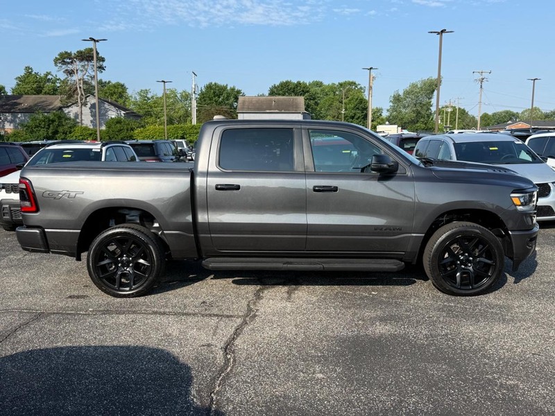 Ram 1500 Vehicle Image 02