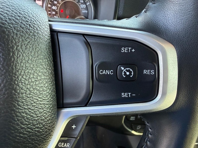 Ram 1500 Vehicle Image 14