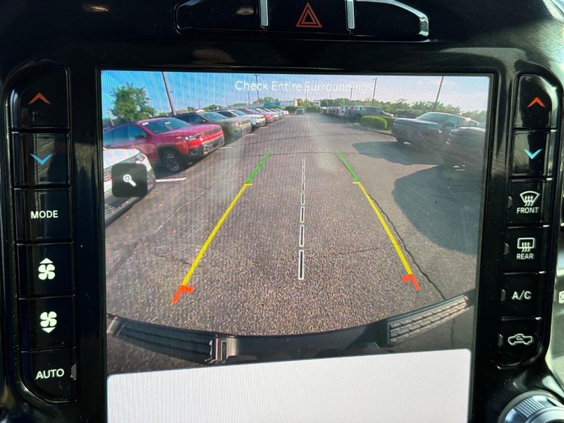 Ram 1500 Vehicle Image 17