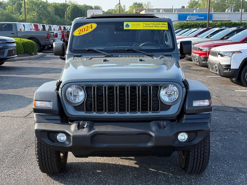 Jeep Wrangler Vehicle Image 09