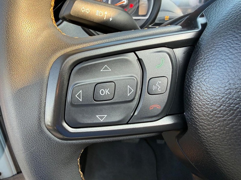 Jeep Wrangler Vehicle Image 14