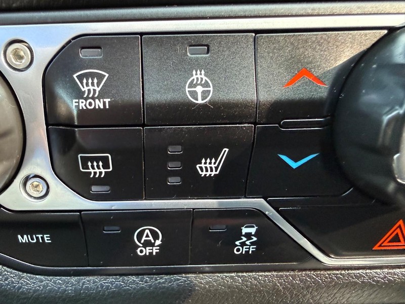 Jeep Wrangler Vehicle Image 17