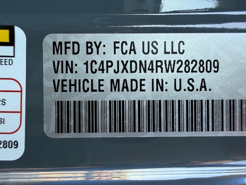 Jeep Wrangler Vehicle Image 28