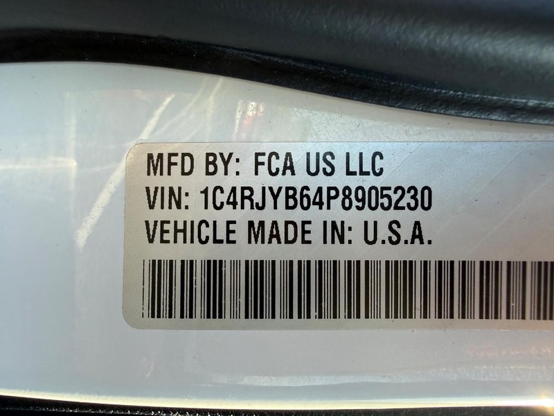 Jeep Grand Cherokee 4xe Vehicle Image 29