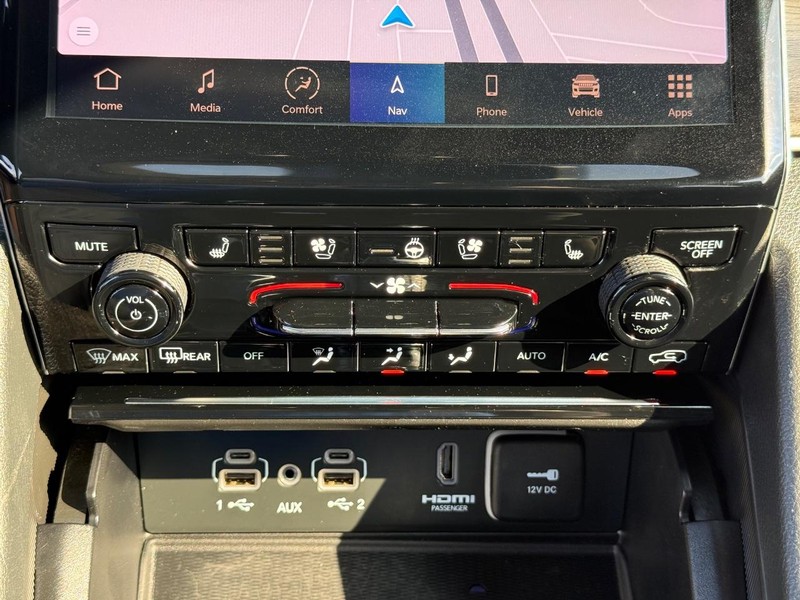 Jeep Grand Cherokee 4xe Vehicle Image 21