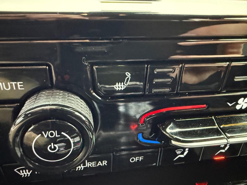 Jeep Grand Cherokee 4xe Vehicle Image 18