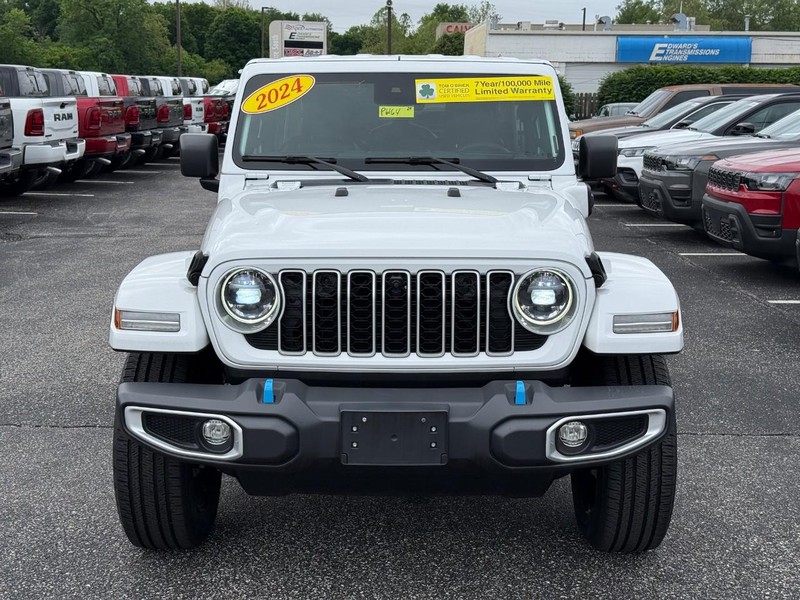 Jeep Wrangler 4xe Vehicle Image 09