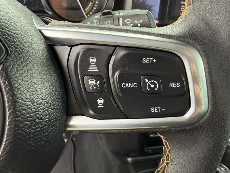 Jeep Wrangler 4xe Vehicle Image 14