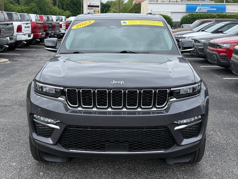 Jeep Grand Cherokee 4xe Vehicle Image 10