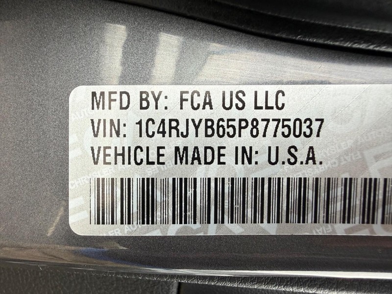 Jeep Grand Cherokee 4xe Vehicle Image 29