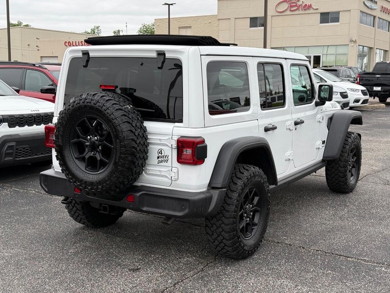 Jeep Wrangler Vehicle Image 03