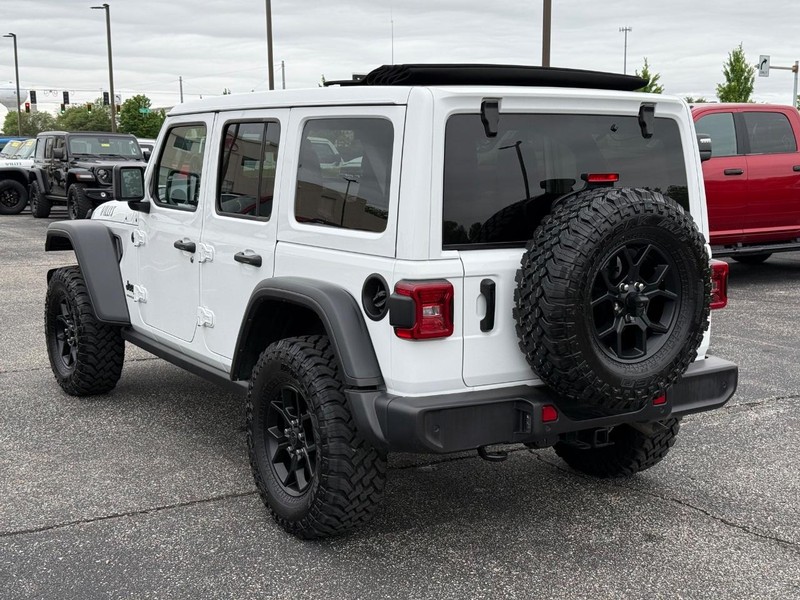 Jeep Wrangler Vehicle Image 05