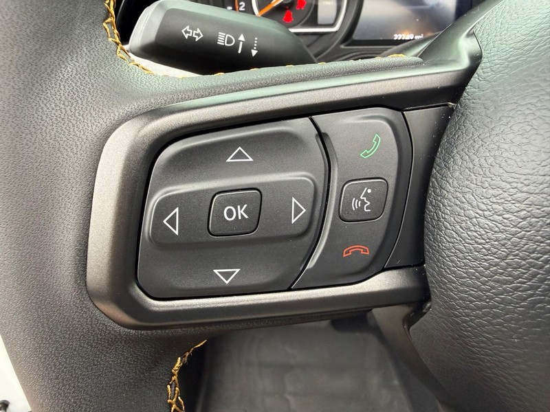 Jeep Wrangler Vehicle Image 14