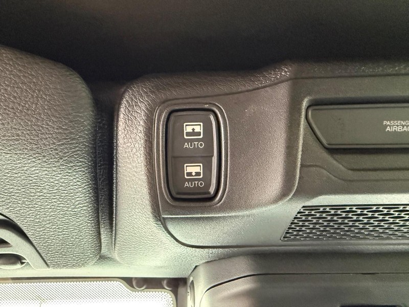 Jeep Wrangler Vehicle Image 23