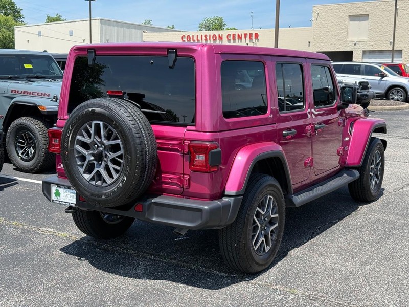 Jeep Wrangler Vehicle Image 03