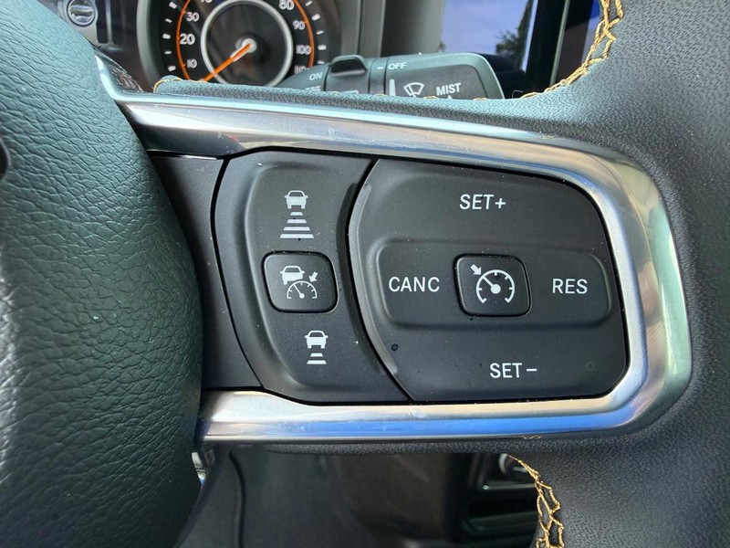 Jeep Wrangler Vehicle Image 14