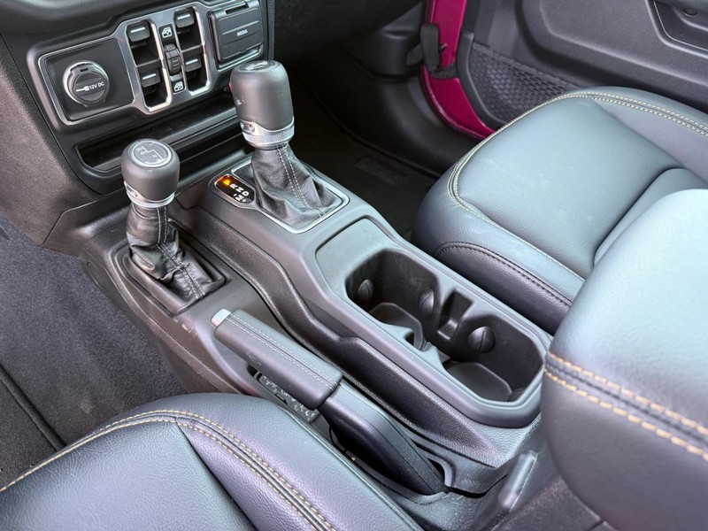 Jeep Wrangler Vehicle Image 20