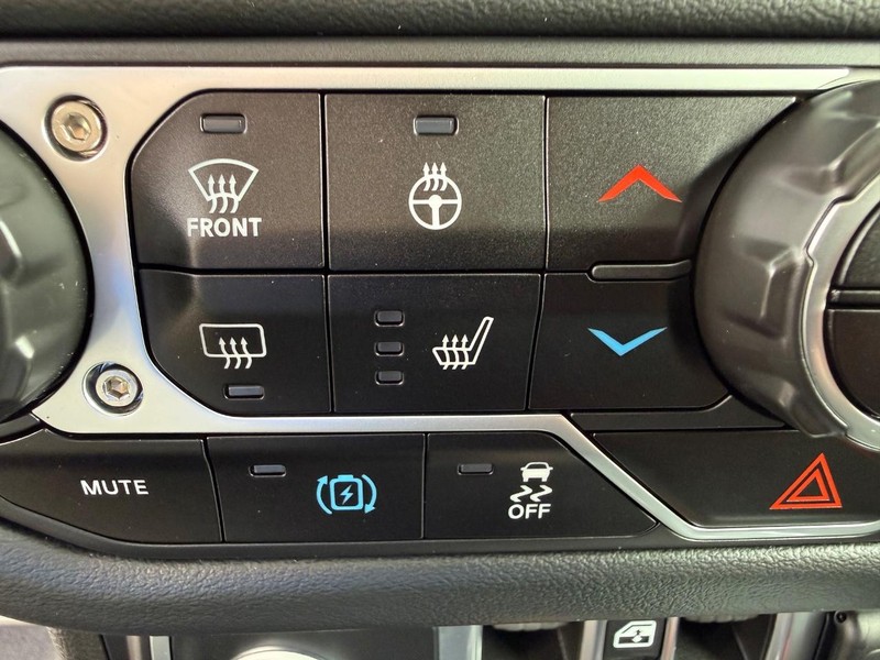 Jeep Wrangler 4xe Vehicle Image 16