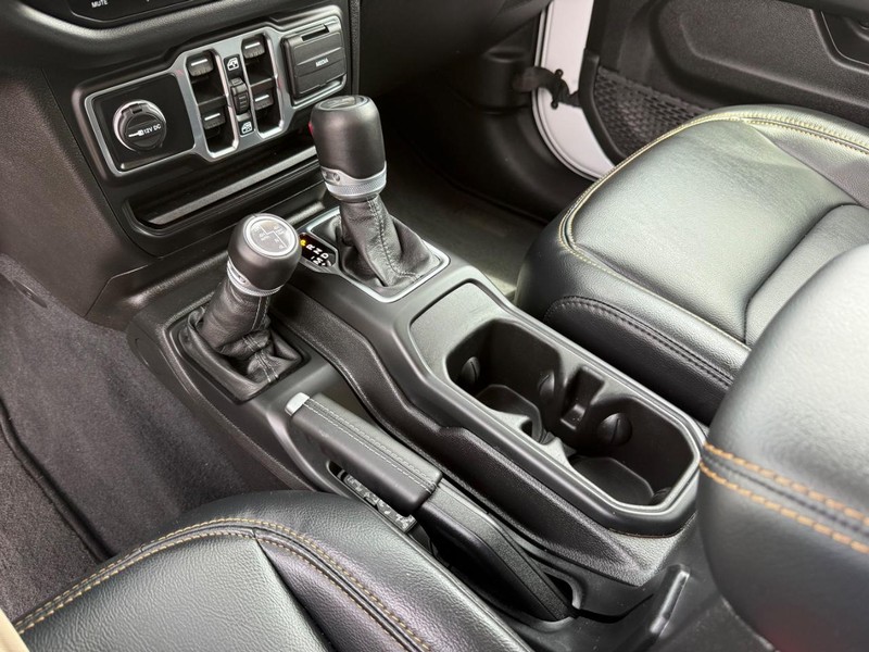 Jeep Wrangler 4xe Vehicle Image 20