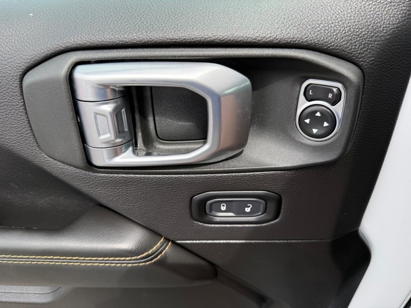 Jeep Wrangler 4xe Vehicle Image 24