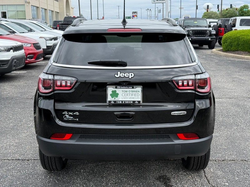 Jeep Compass Vehicle Image 04